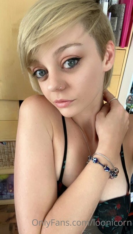 loonicorn pornstar hd image