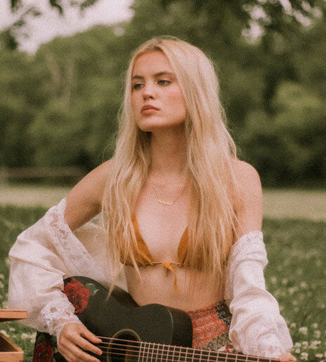 Zandi Holup free pornstar galleries