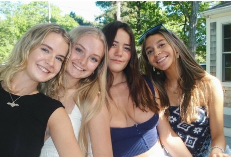 shemale outdoor onlyfans pornographic image