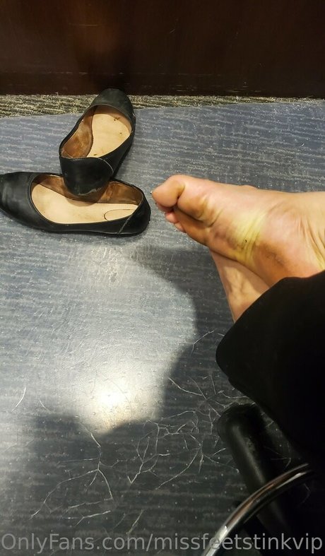 missfeetstinkvip model naked picture