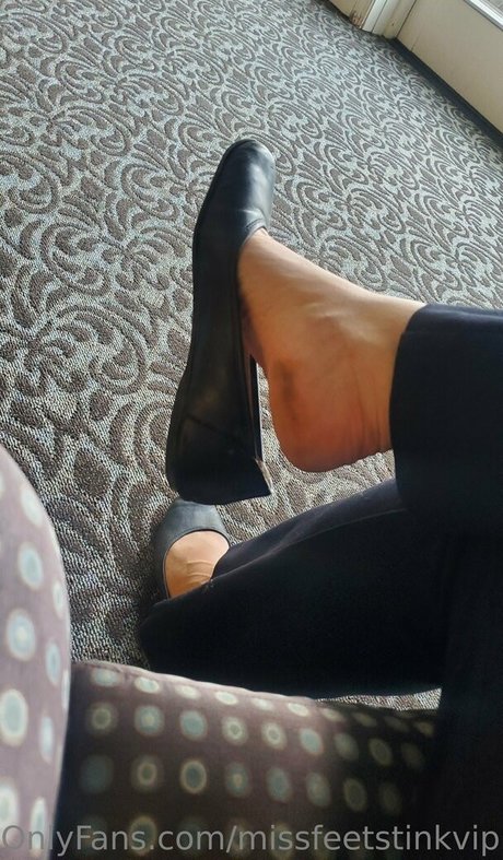 missfeetstinkvip pretty actress image