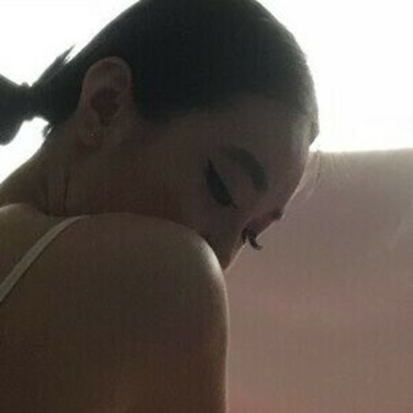 Kylee Lee xxx actress image