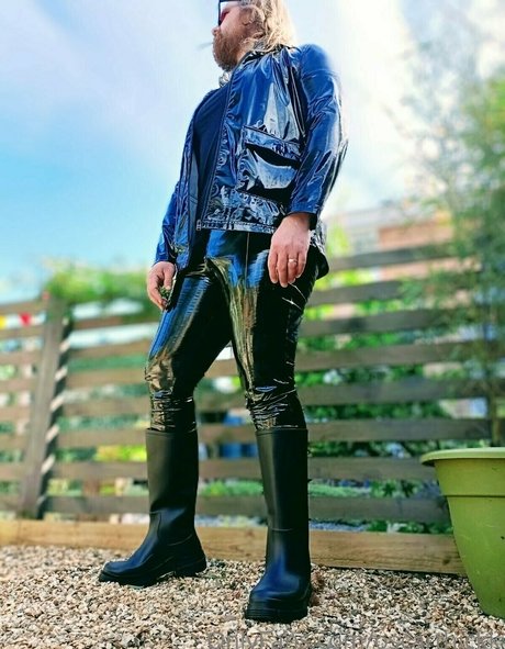 lesbian orgy onlyfans art naked gallery