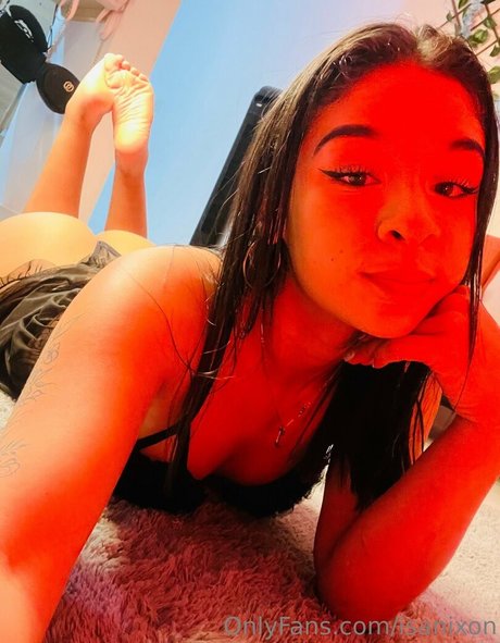 isanixon star sex gallery