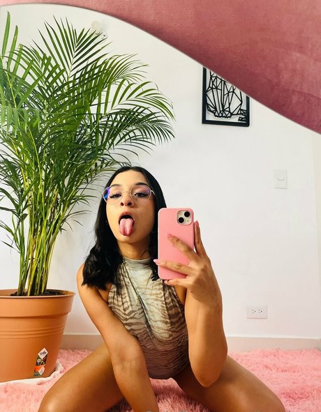 isanixon sex star image