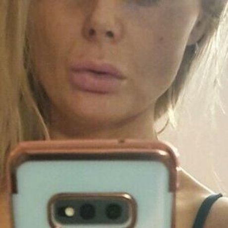 dripping pussy onlyfans beautiful pic