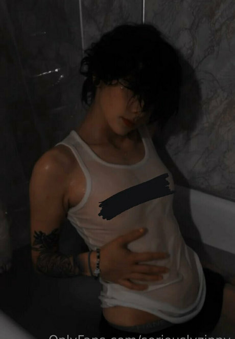 seriouslyzippy naked model galleries