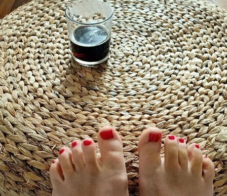 sweet noemi elena nude model galleries