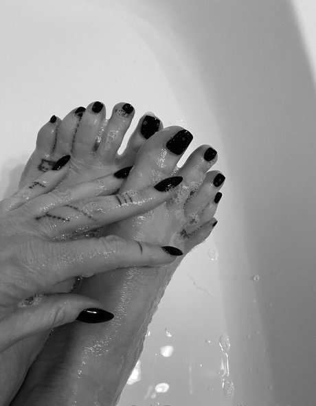 dutch onlyfans erotic photo