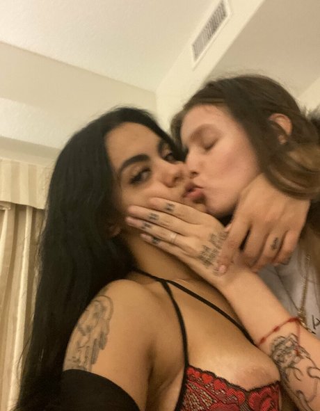 Trippyisme model nudes pictures