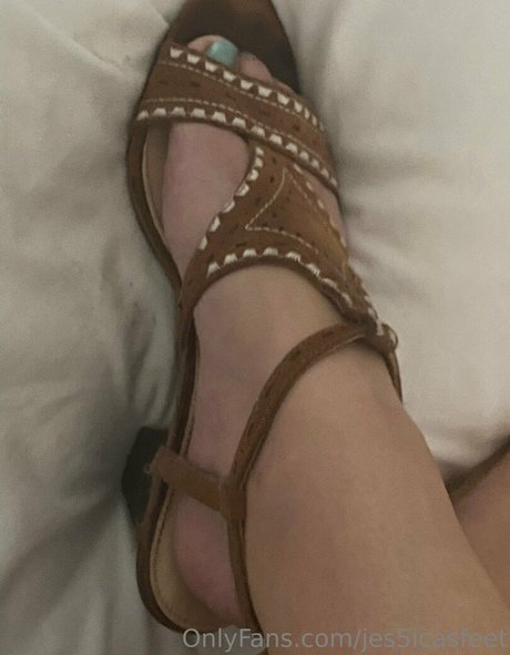 jes5icasfeet star hot pic