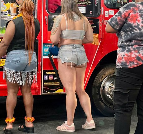 strip nude onlyfans exclusive photos