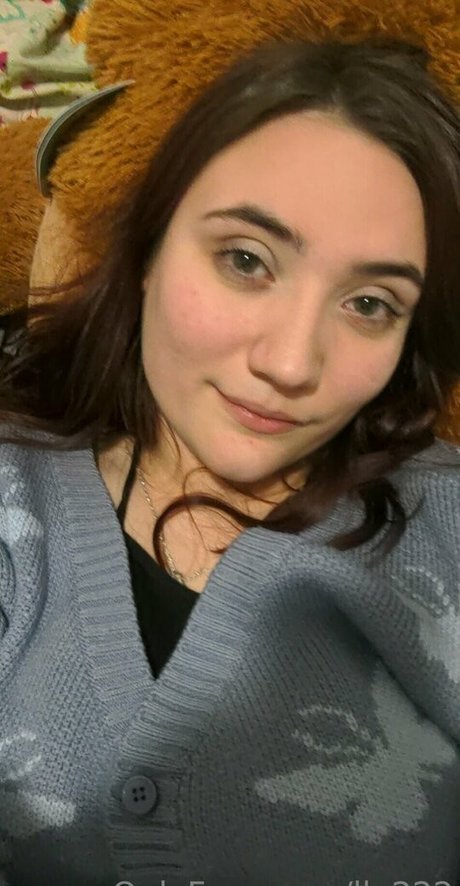 lle222 free pornstar picture