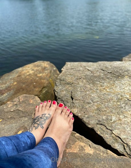 adoremetoo naked actress picture