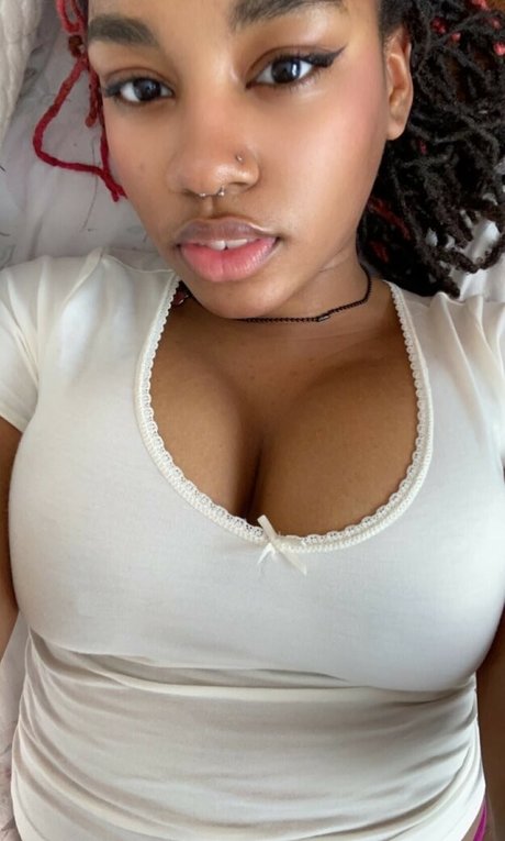 KittiBabi exclusive model img