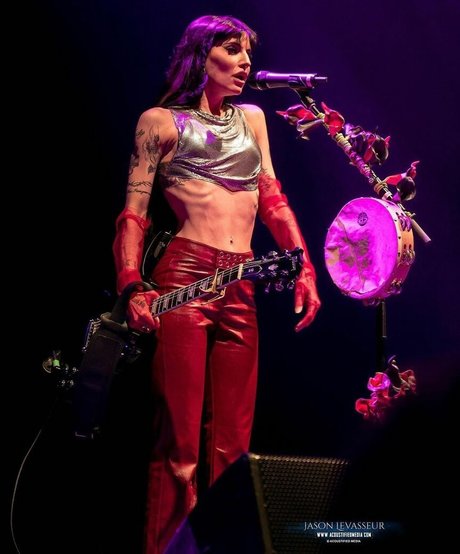 Lilith Czar star art images