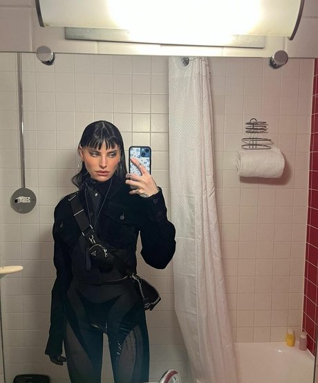 Lilith Czar beautiful actress archive