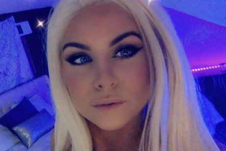 theaudreymac hot star pic