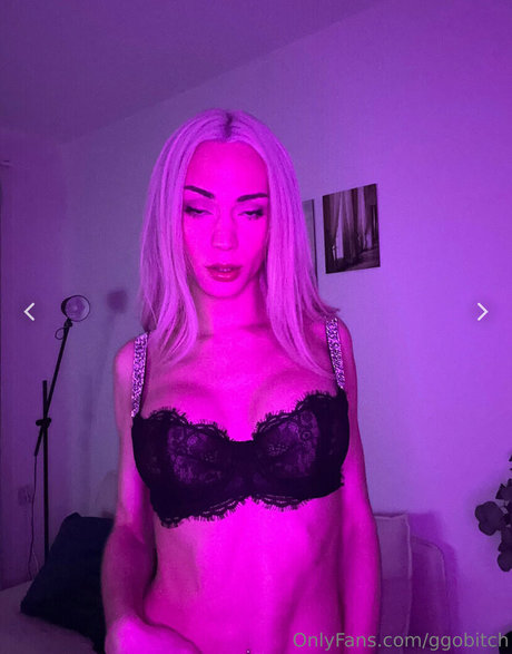 white pussy onlyfans hot naked images