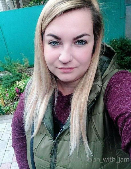 pawg threesome onlyfans hot sex photos