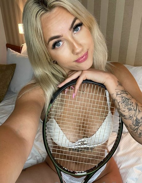 bellas laws pretty star pic