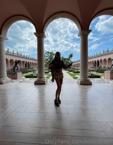 lola costa perfect model img