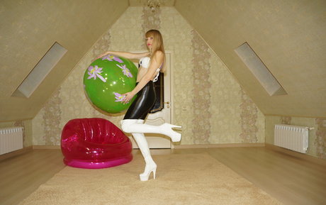 allatexa high quality model image