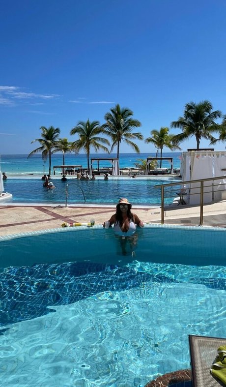 Kaitlyn Horesh star exclusive gallery