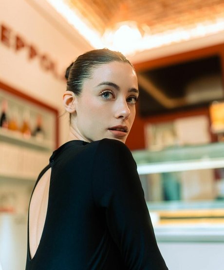 Simona Coppola exclusive model image