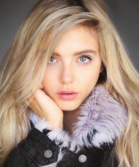 Casimere Jollette nice model photo