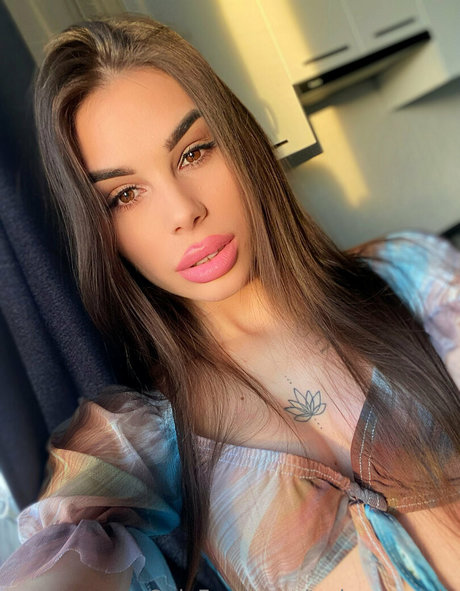 tori evans vip beautiful model pic