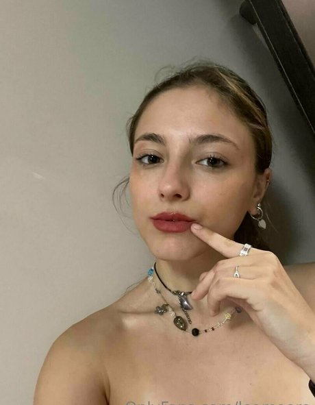 leamoore model top galleries