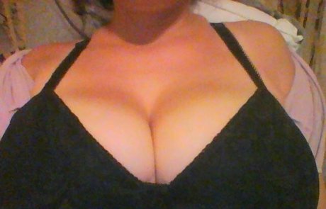 theladylayla beautiful model img