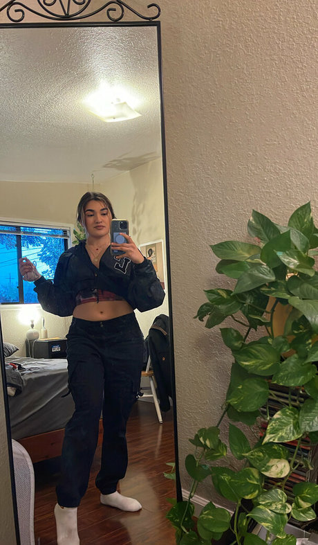 karinugh perfect pornstar photo