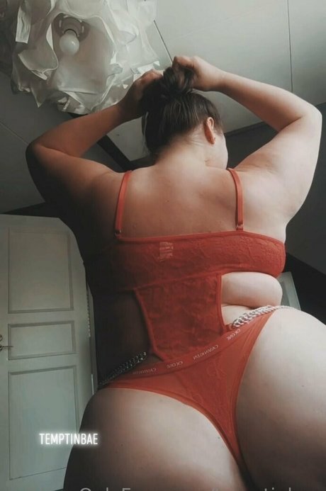 temptinbae star naked gallery