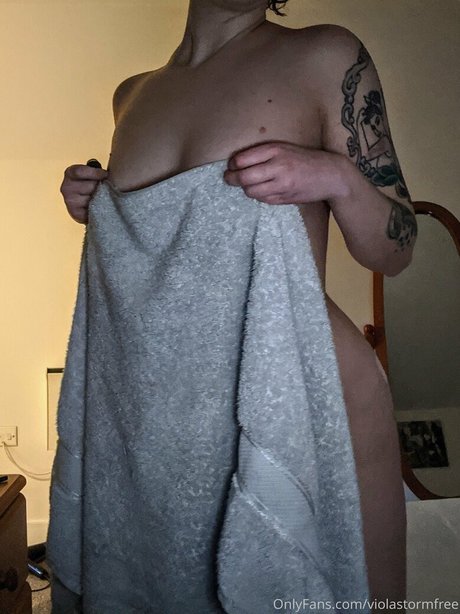 violastormfree star xxx galleries