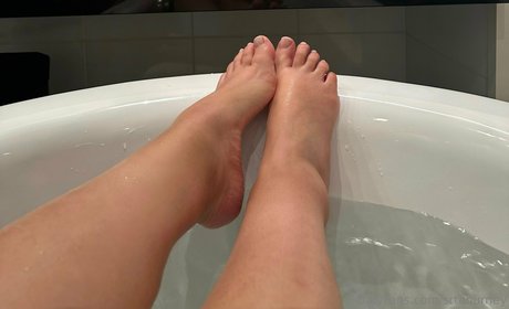 kaarlitaa20 pornstar erotic pics