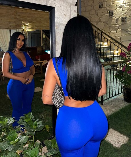 nahrinblack star best photo