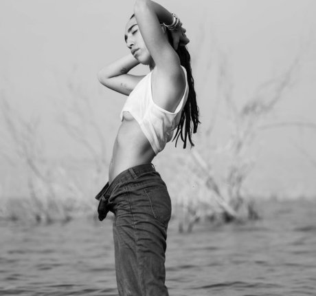 Roni Bahbut sexy star images