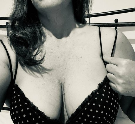 tight pussy onlyfans nice pic