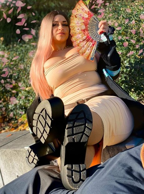 Gutr0t Best Profile Photo