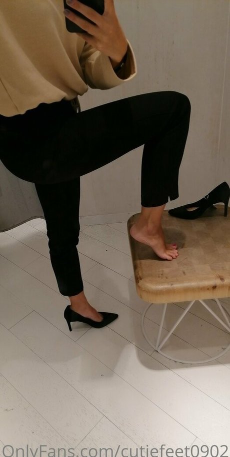 cutiefeet0902 pornstar nice pics