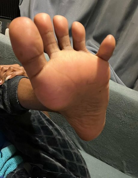 chocolatefeetbabe pornstar naked pics