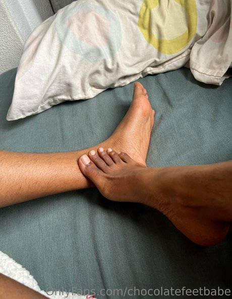 chocolatefeetbabe adult star pics