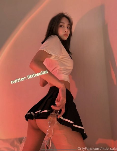 Littlesula model naked galleries