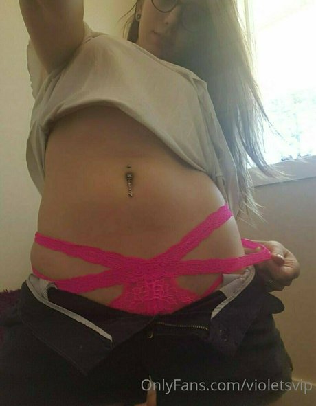 violetsvip star naked pics