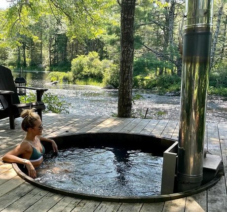 Jennifer Finnigan star sexy archive