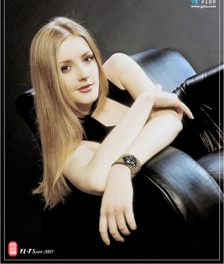 Jennifer Finnigan high quality star pictures