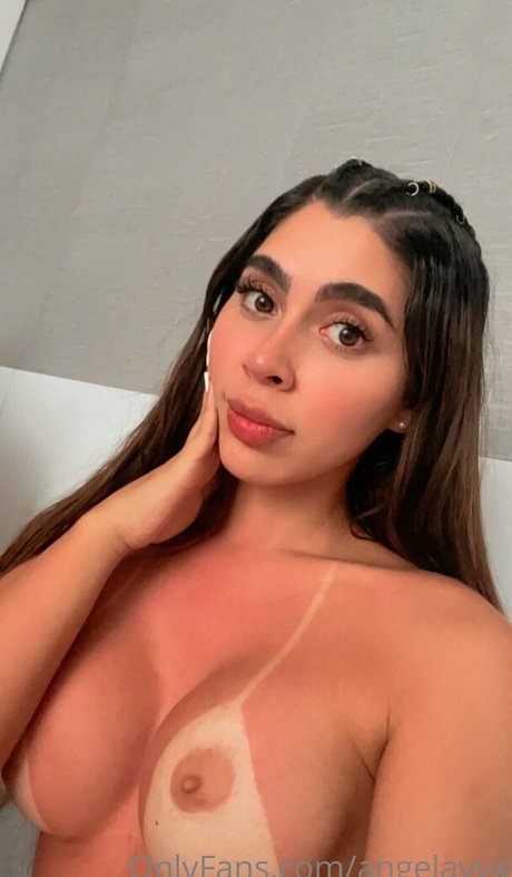 Angela Vera sexy star img