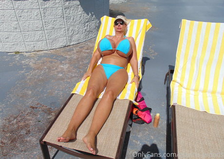 Gianna Woods free actress pic